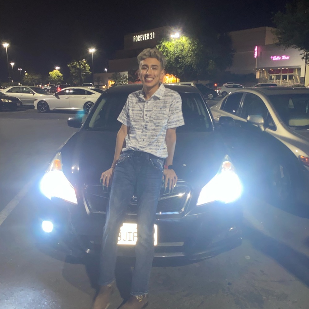 Meet your Posher, Alejandro